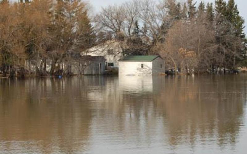 Flooding in St. Adolphe